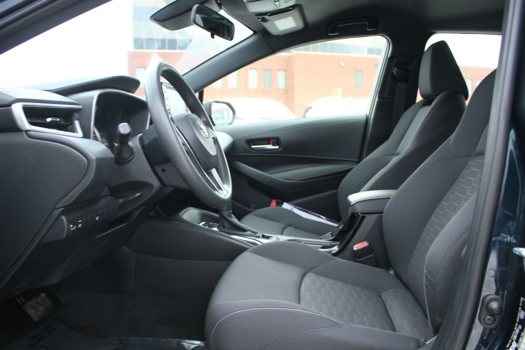 2020 Toyota Corolla Hatchback SE in Gatineau, Quebec - 7 - w1024h768px