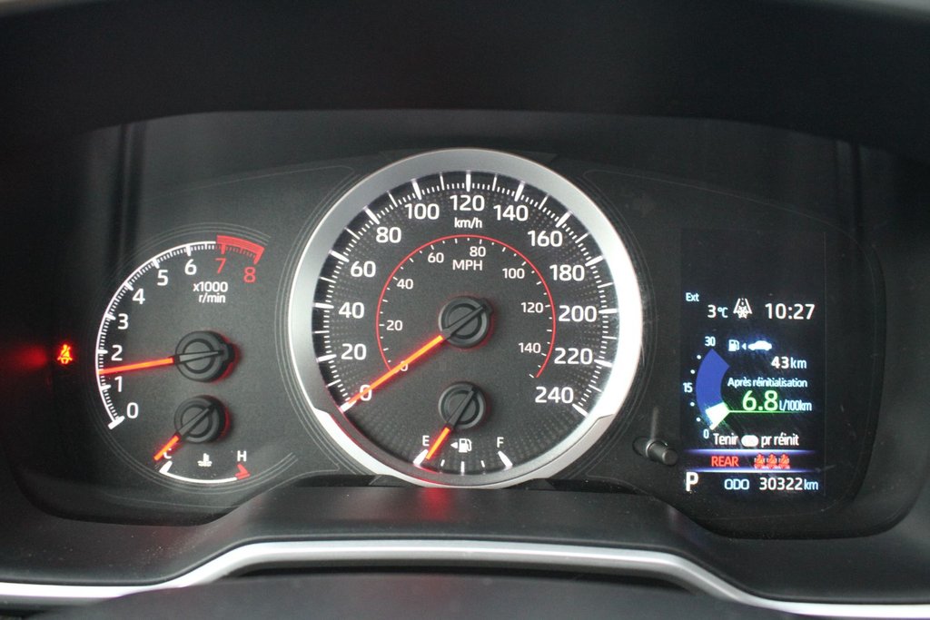 2020 Toyota Corolla Hatchback SE in Gatineau, Quebec - 11 - w1024h768px