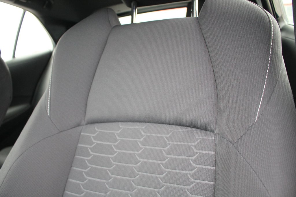 2020 Toyota Corolla Hatchback SE in Gatineau, Quebec - 20 - w1024h768px