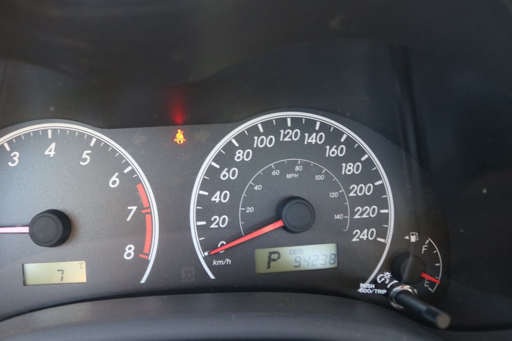 2013 Toyota Corolla CE in Gatineau, Quebec - 11 - w1024h768px
