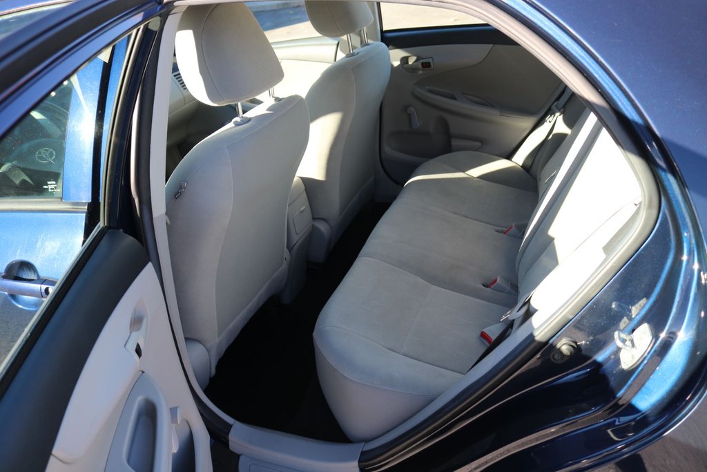 2013 Toyota Corolla CE in Gatineau, Quebec - 8 - w1024h768px