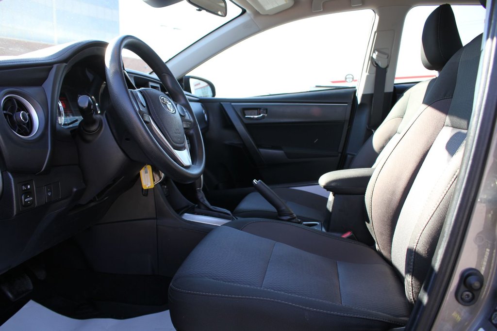 2018 Toyota Corolla LE in , Quebec - 7 - w1024h768px