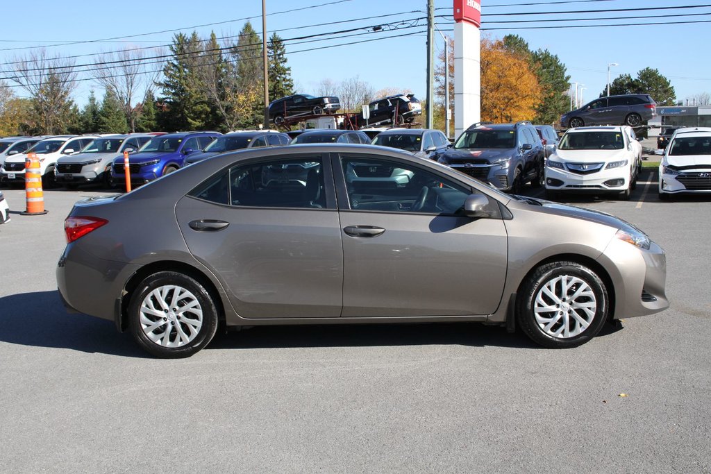 2018 Toyota Corolla LE in , Quebec - 6 - w1024h768px