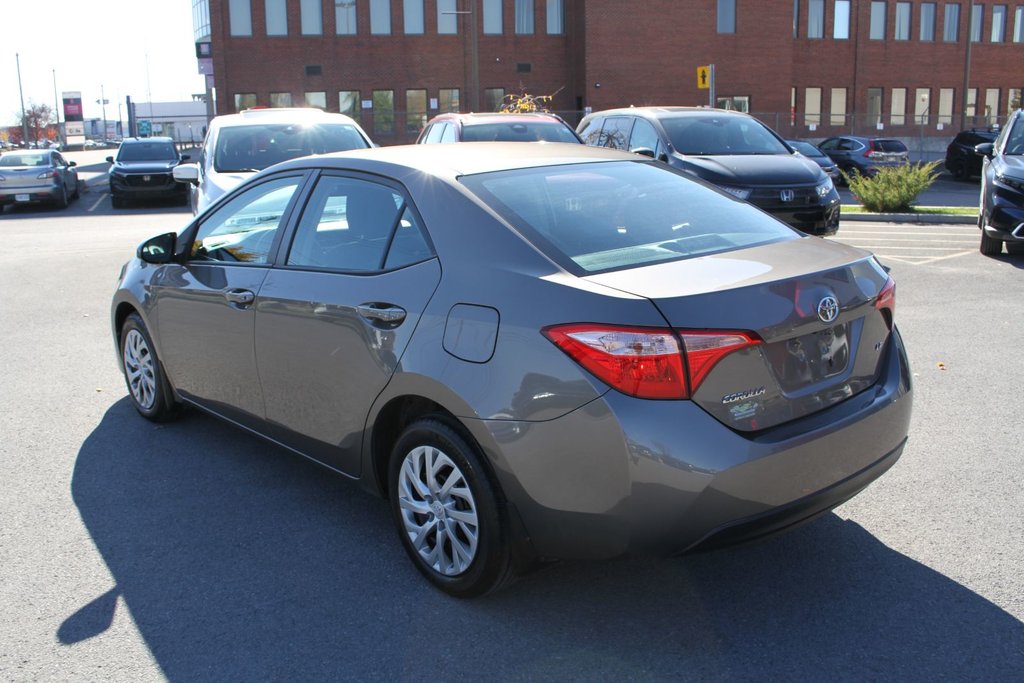 2018 Toyota Corolla LE in , Quebec - 3 - w1024h768px