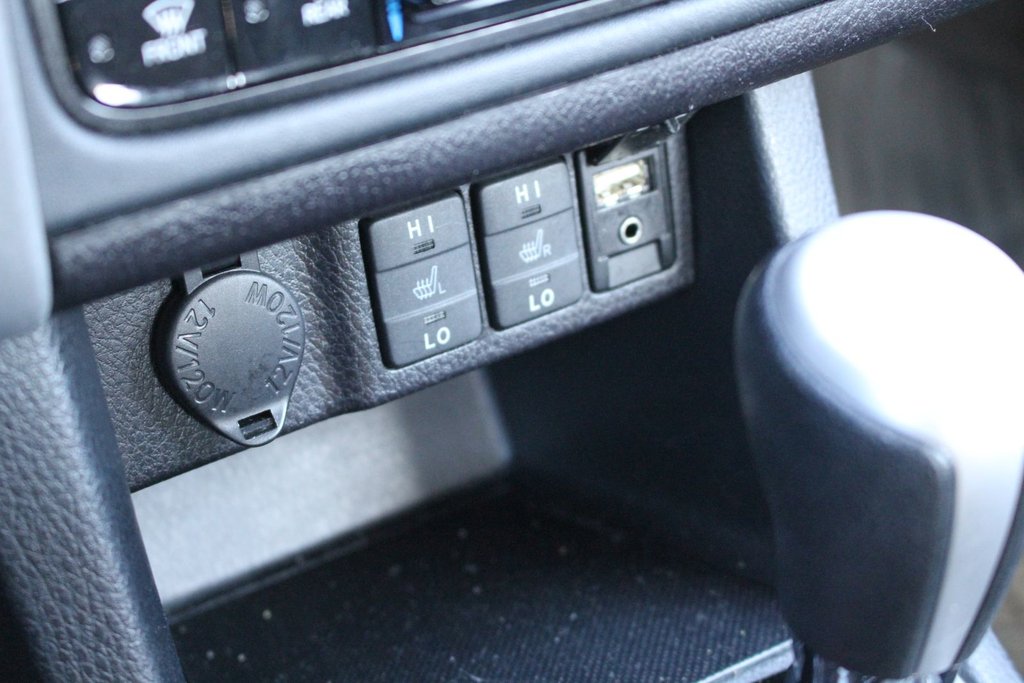 2018 Toyota Corolla LE in , Quebec - 17 - w1024h768px