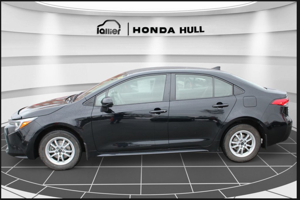 Toyota Corolla Hybrid LE 2023 à , Québec - 2 - w1024h768px