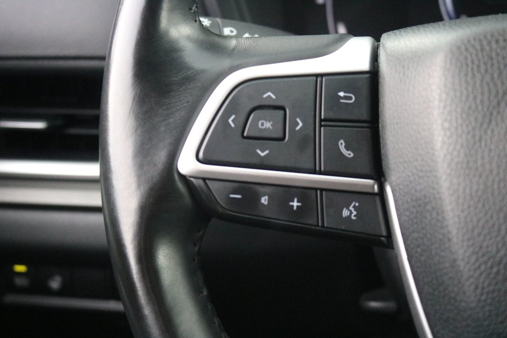 2025 Toyota Grand Highlander XLE in Montréal, Quebec - 14 - w1024h768px