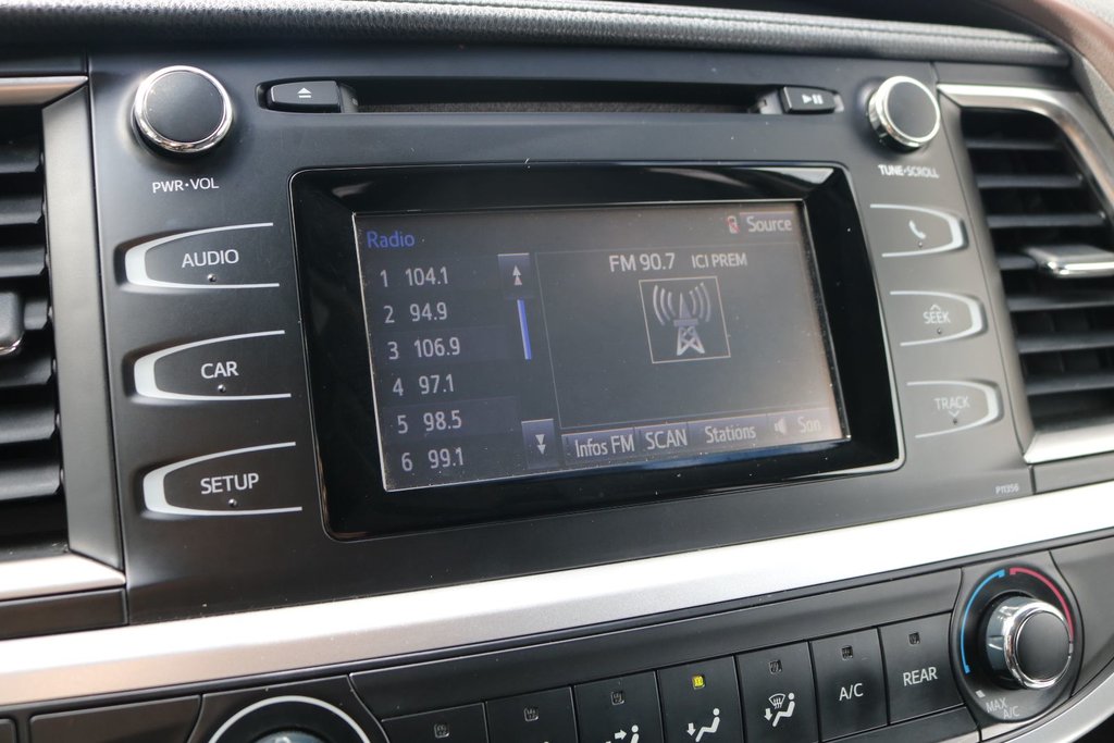 Toyota Highlander LE 2017 à Gatineau, Québec - 20 - w1024h768px