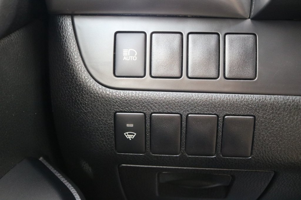 Toyota Highlander LE 2017 à Gatineau, Québec - 15 - w1024h768px