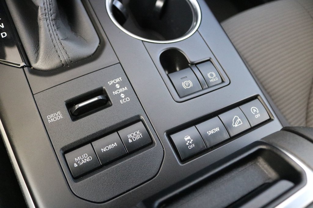 2020 Toyota Highlander LE | AWD in Gatineau, Quebec - 17 - w1024h768px
