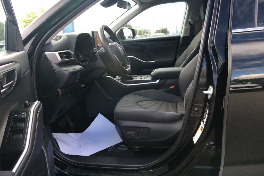 2020 Toyota Highlander LE | AWD in Gatineau, Quebec - 7 - w1024h768px