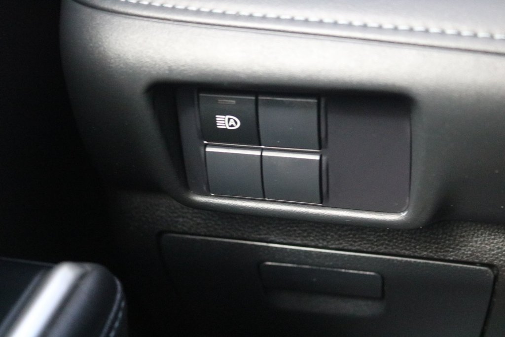 2020 Toyota Highlander LE | AWD in Gatineau, Quebec - 15 - w1024h768px