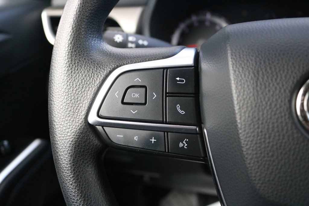 2020 Toyota Highlander LE | AWD in Gatineau, Quebec - 14 - w1024h768px