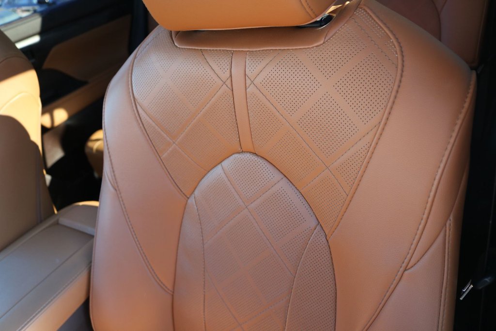 2020 Toyota Highlander Platinum |  AWD in Gatineau, Quebec - 25 - w1024h768px
