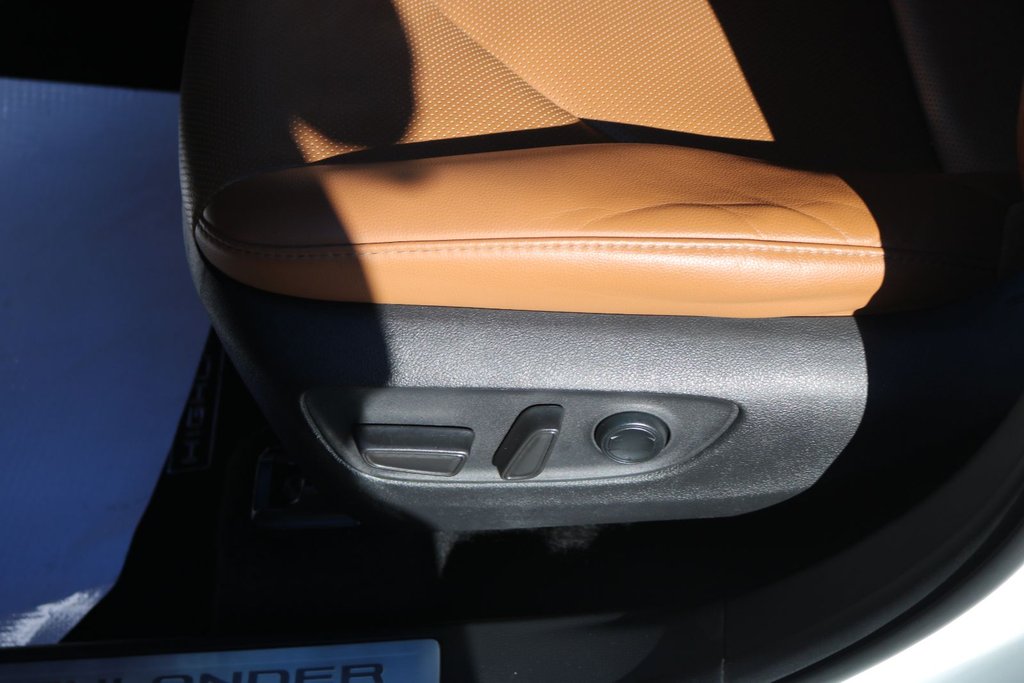 2020 Toyota Highlander Platinum |  AWD in Gatineau, Quebec - 24 - w1024h768px