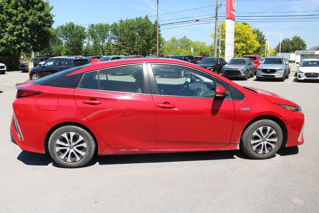 2022 Toyota Prius Prime in Gatineau, Quebec - 6 - w1024h768px