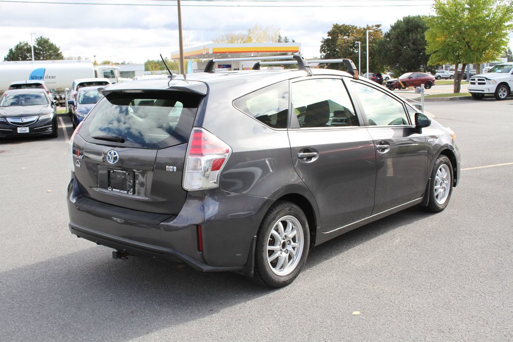 2017 Toyota Prius V in , Quebec - 5 - w1024h768px