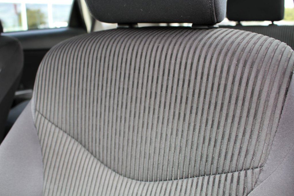 2017 Toyota Prius V in , Quebec - 21 - w1024h768px