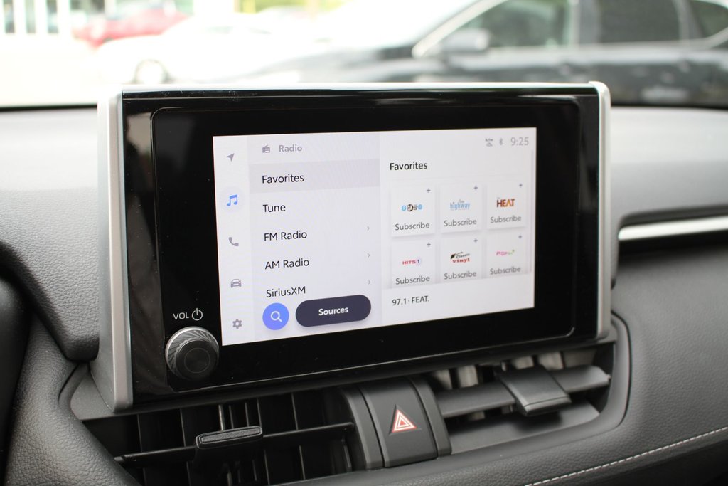 2024 Toyota RAV4 Hybrid XLE in , Quebec - 18 - w1024h768px