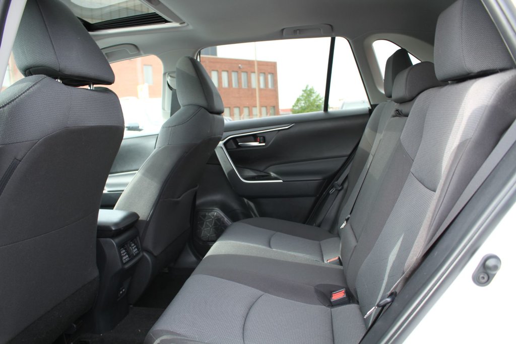 2024 Toyota RAV4 Hybrid XLE in , Quebec - 9 - w1024h768px