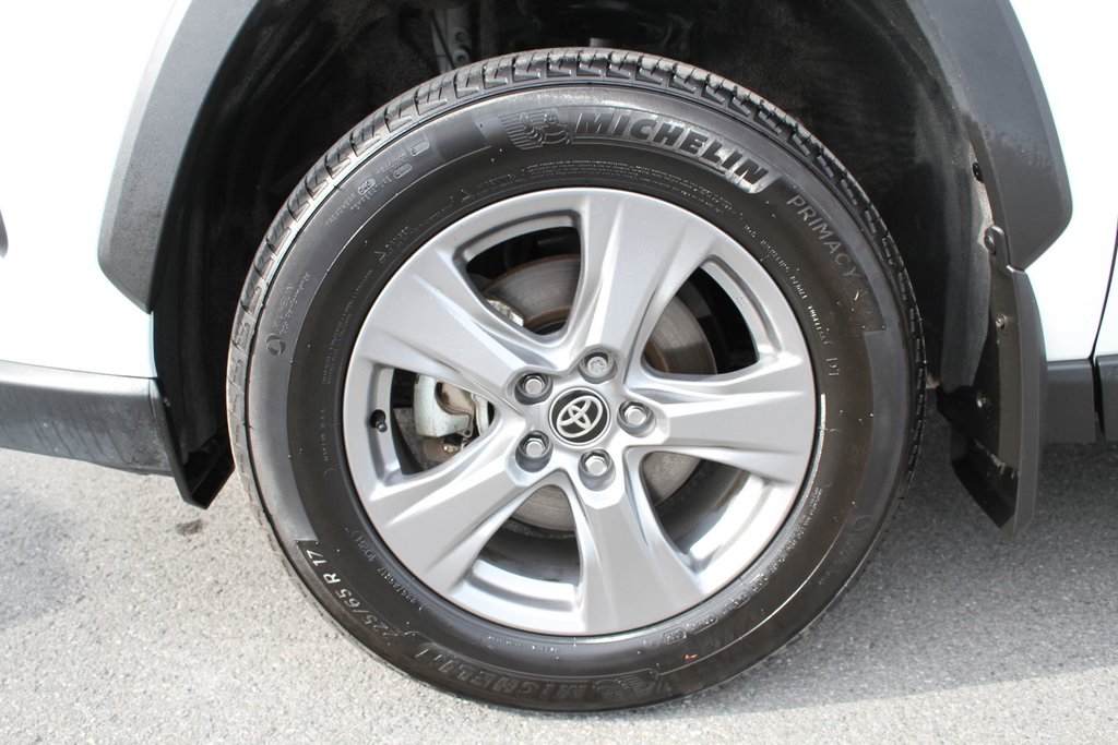 2024 Toyota RAV4 Hybrid XLE in , Quebec - 24 - w1024h768px