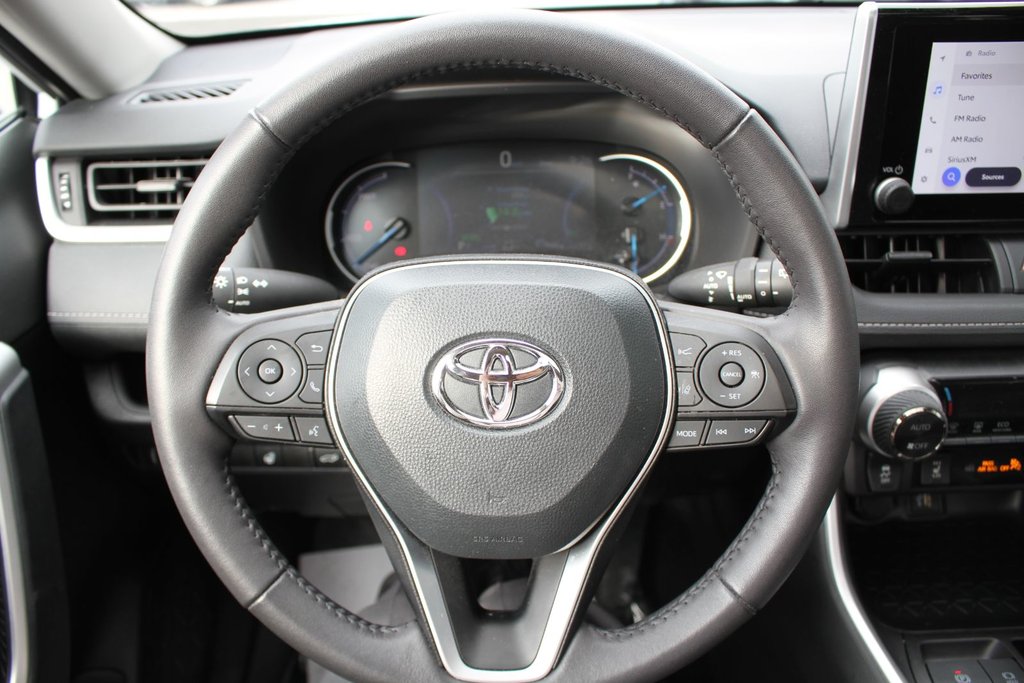 2024 Toyota RAV4 Hybrid XLE in , Quebec - 11 - w1024h768px