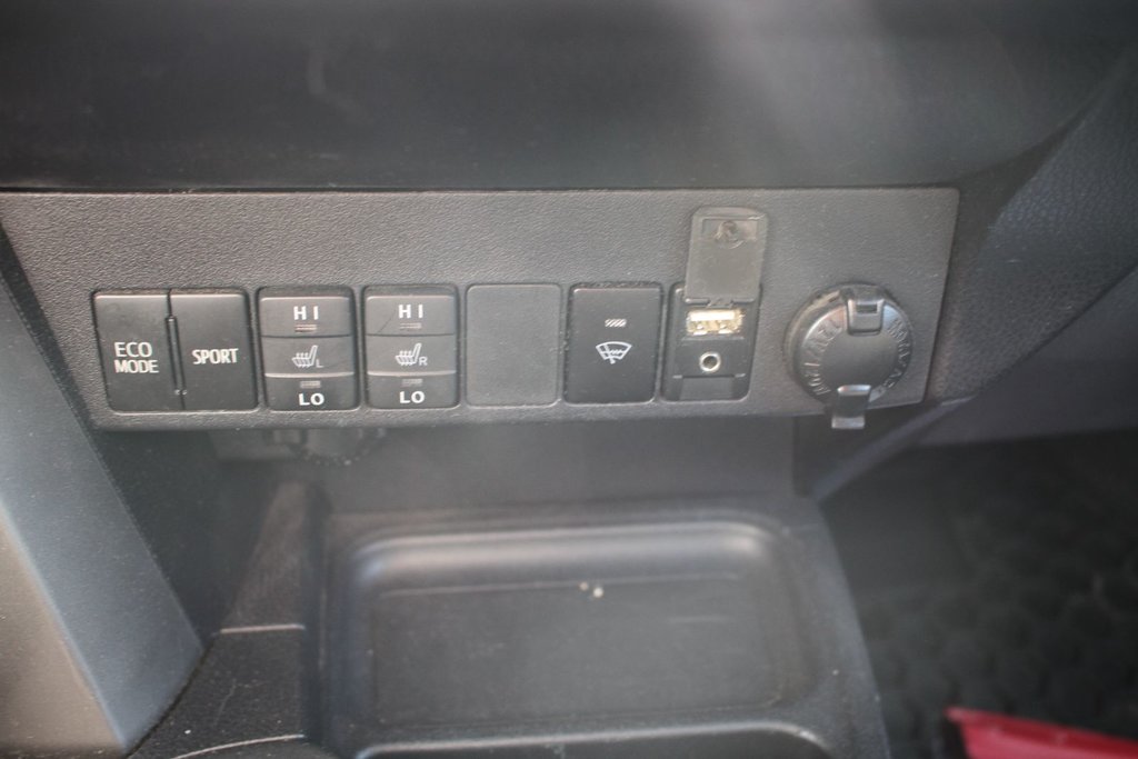 Toyota RAV4 XLE | AWD | 2016 à Gatineau, Québec - 18 - w1024h768px