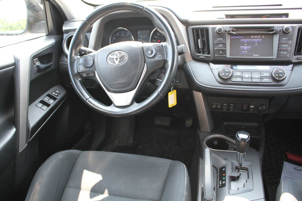 Toyota RAV4 XLE | AWD | 2016 à Gatineau, Québec - 10 - w1024h768px
