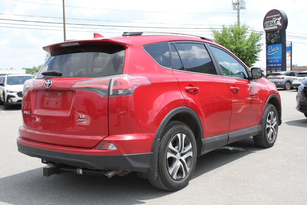 2017 Toyota RAV4 LE AWD | in Gatineau, Quebec - 5 - w1024h768px