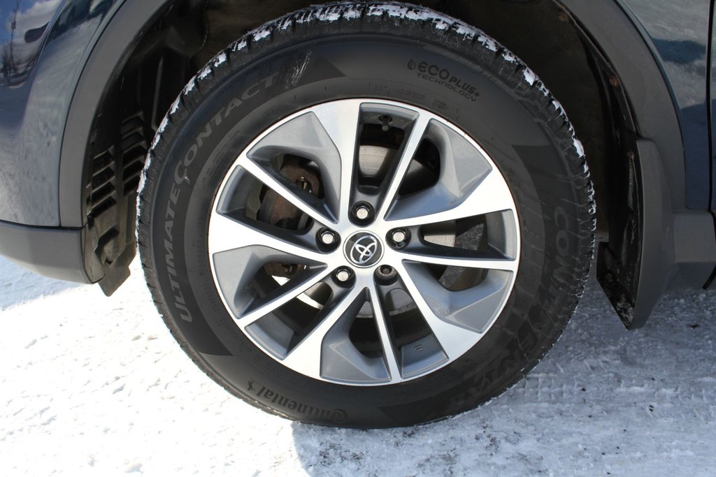 2018 Toyota RAV4 Hybrid XLE in Gatineau, Quebec - 25 - w1024h768px