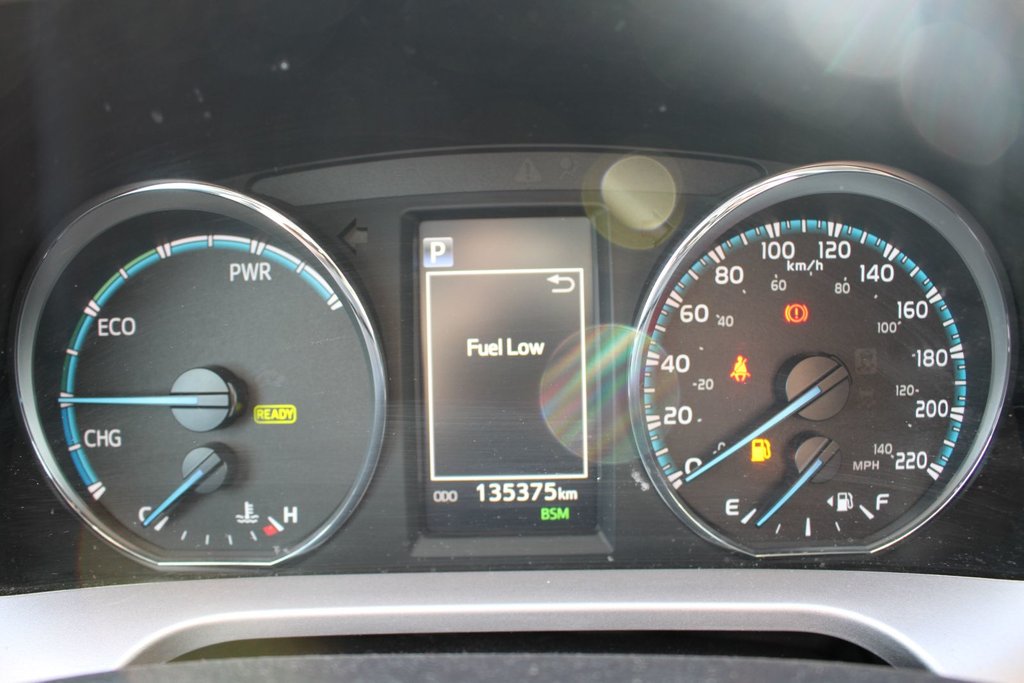 2018 Toyota RAV4 Hybrid XLE in Gatineau, Quebec - 12 - w1024h768px