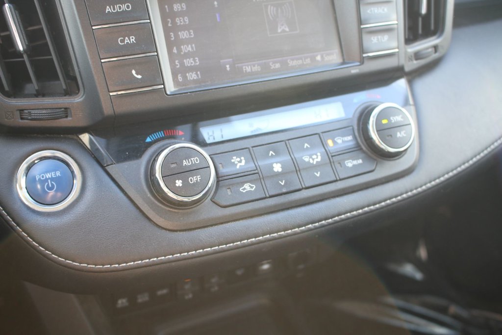 2018 Toyota RAV4 Hybrid XLE in Gatineau, Quebec - 18 - w1024h768px