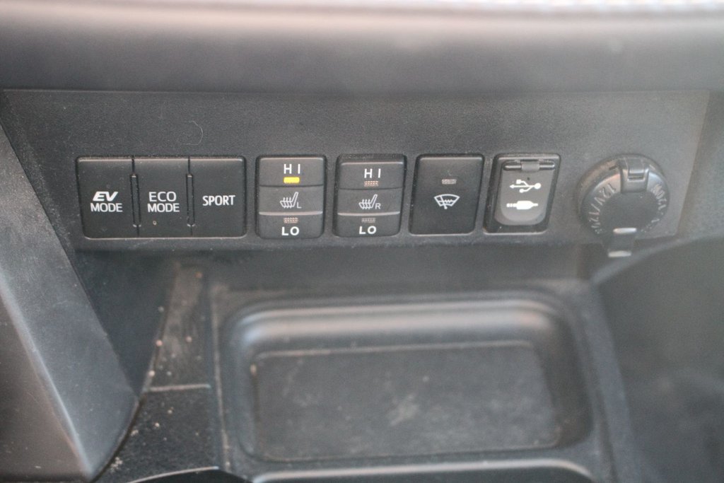 2018 Toyota RAV4 Hybrid XLE in Gatineau, Quebec - 17 - w1024h768px