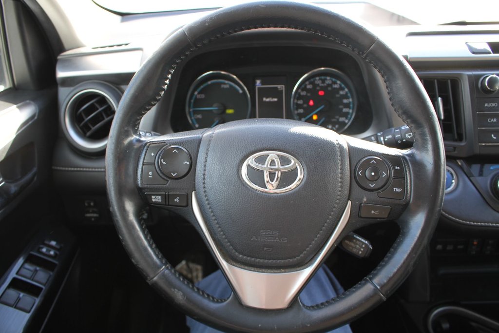 2018 Toyota RAV4 Hybrid XLE in Gatineau, Quebec - 11 - w1024h768px