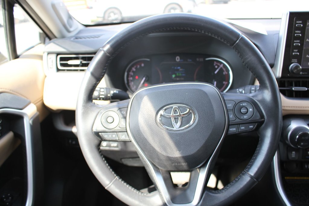 2019 Toyota RAV4 Limited in Gatineau, Quebec - 12 - w1024h768px