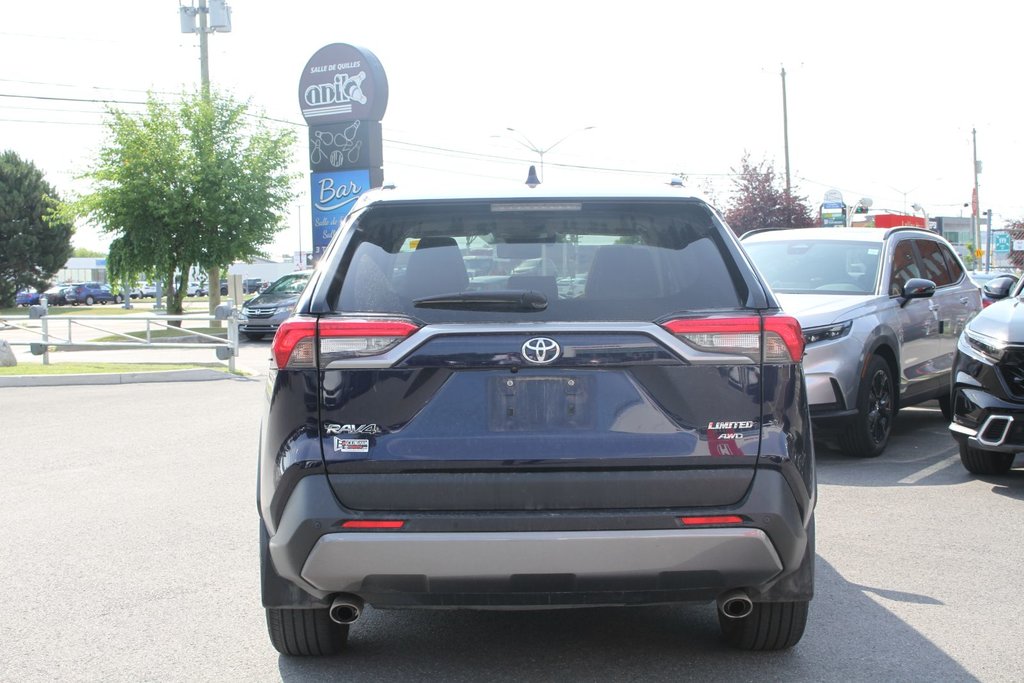 2019 Toyota RAV4 Limited in Gatineau, Quebec - 4 - w1024h768px