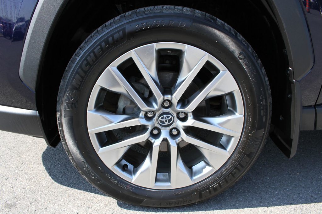2019 Toyota RAV4 Limited in Gatineau, Quebec - 29 - w1024h768px