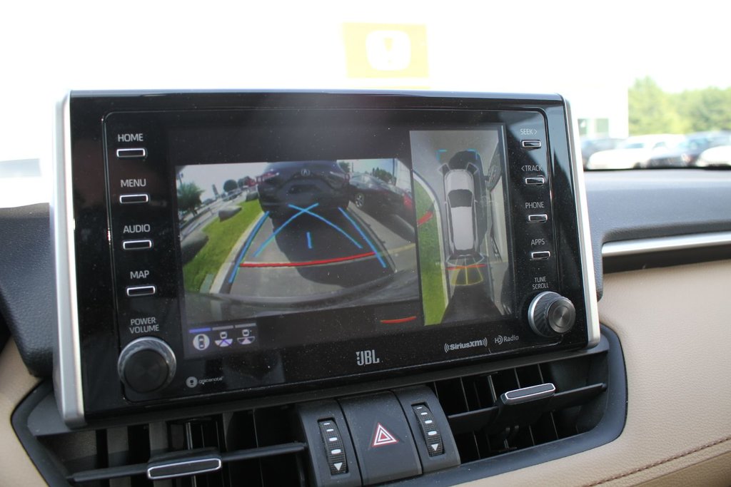 2019 Toyota RAV4 Limited in Gatineau, Quebec - 22 - w1024h768px