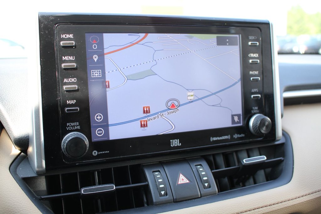 2019 Toyota RAV4 Limited in Gatineau, Quebec - 23 - w1024h768px