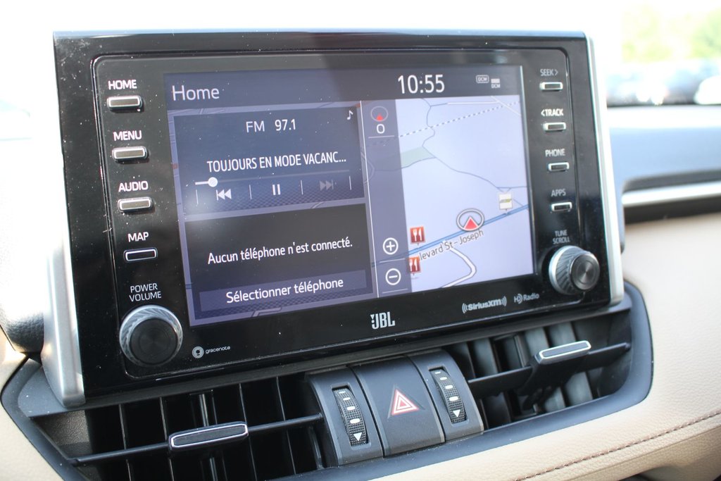 2019 Toyota RAV4 Limited in Gatineau, Quebec - 21 - w1024h768px