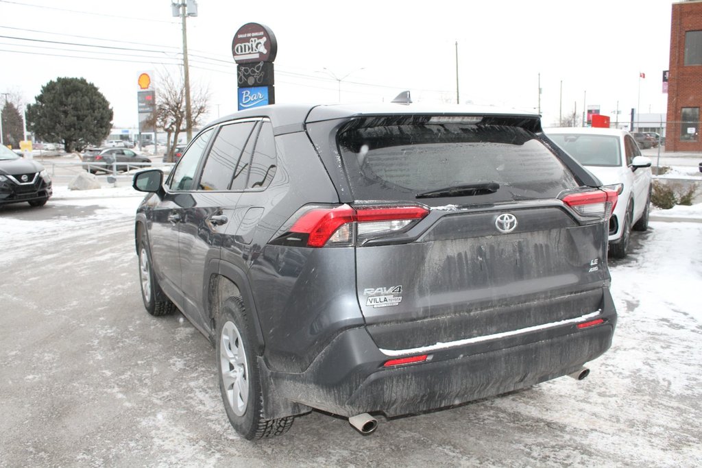 2022 Toyota RAV4 LE in Gatineau, Quebec - 4 - w1024h768px