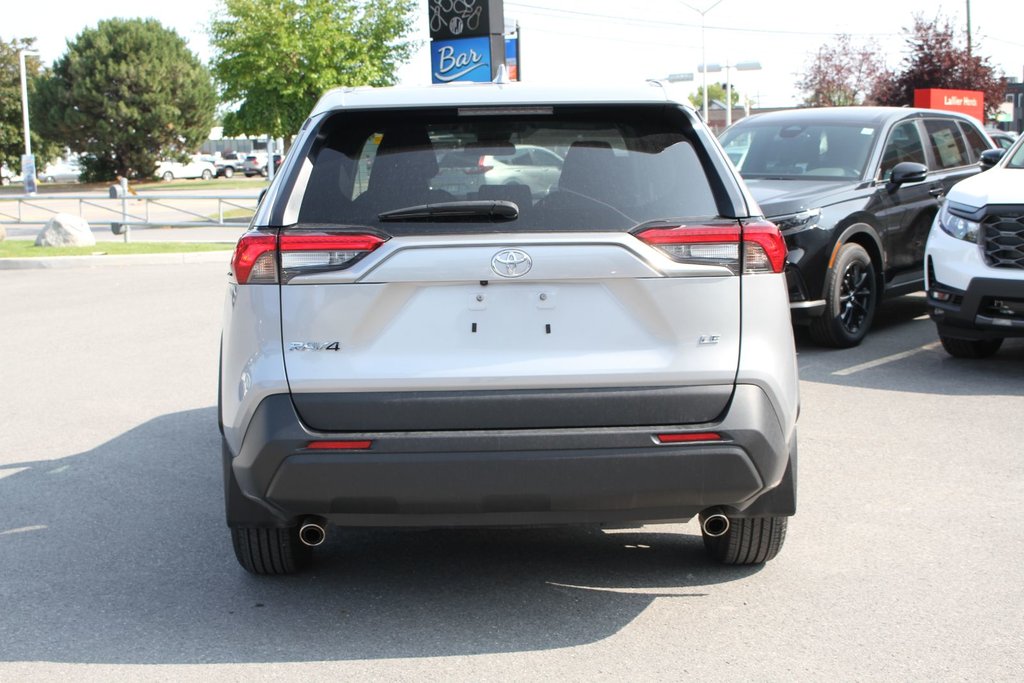 Toyota RAV4 LE | FWD 2022 à , Québec - 4 - w1024h768px