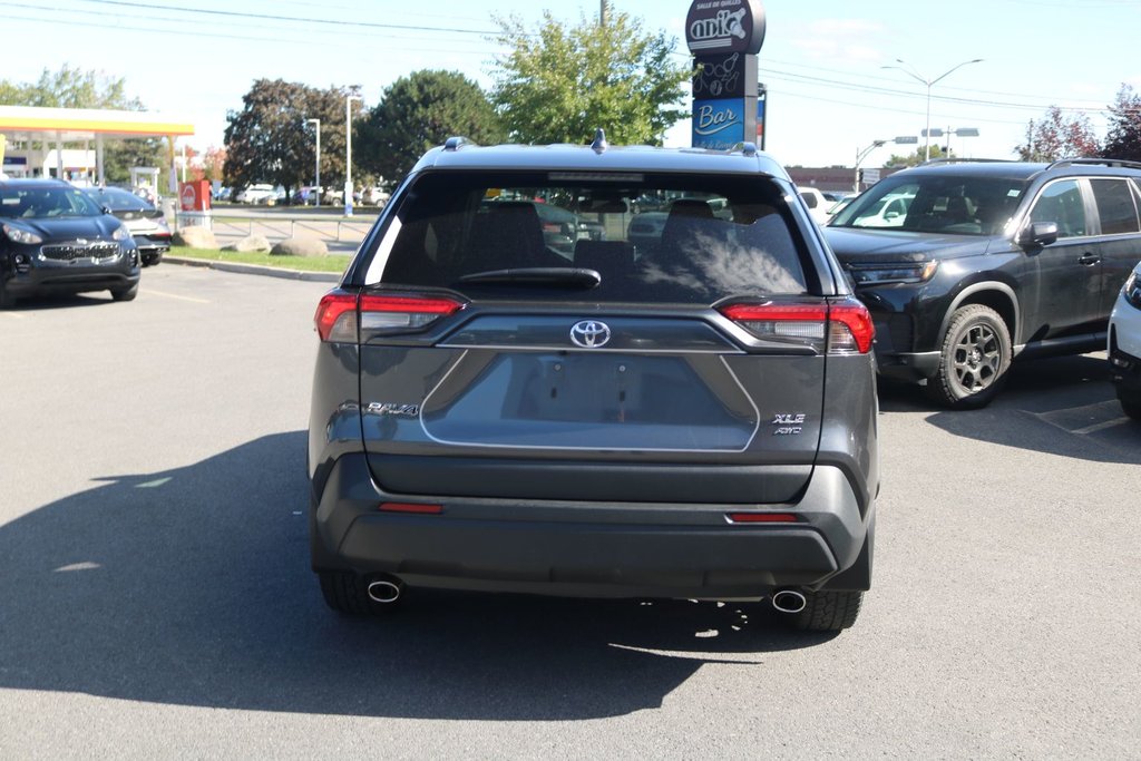 Toyota RAV4 XLE 2022 à Gatineau, Québec - 4 - w1024h768px