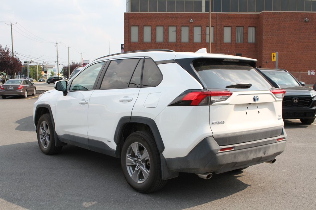 Toyota RAV4 Hybrid XLE 2024 à , Québec - 3 - w1024h768px