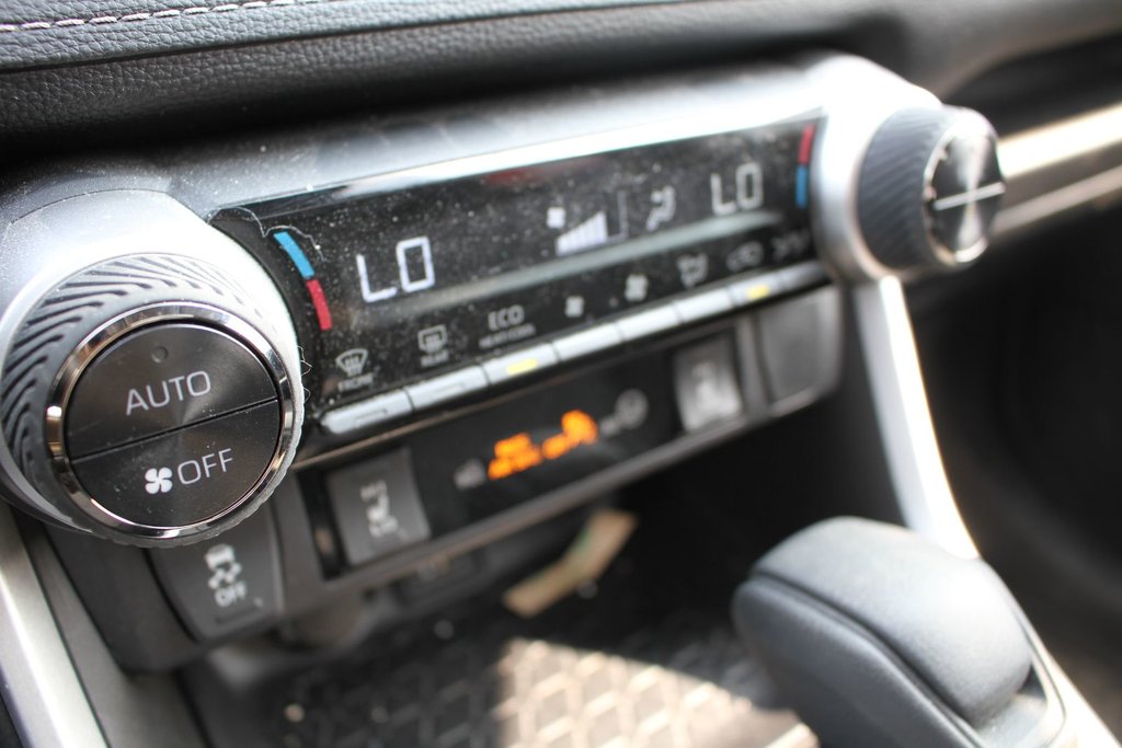Toyota RAV4 Hybrid XLE 2024 à , Québec - 16 - w1024h768px