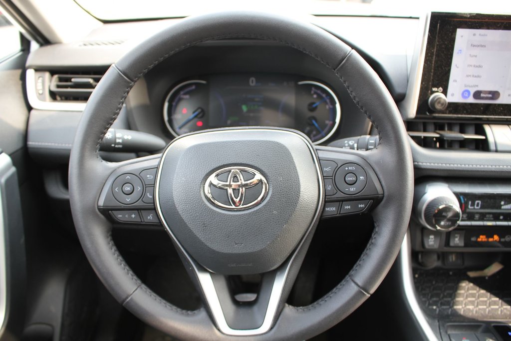 Toyota RAV4 Hybrid XLE 2024 à , Québec - 11 - w1024h768px