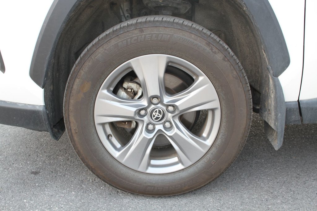 Toyota RAV4 Hybrid XLE 2024 à , Québec - 22 - w1024h768px