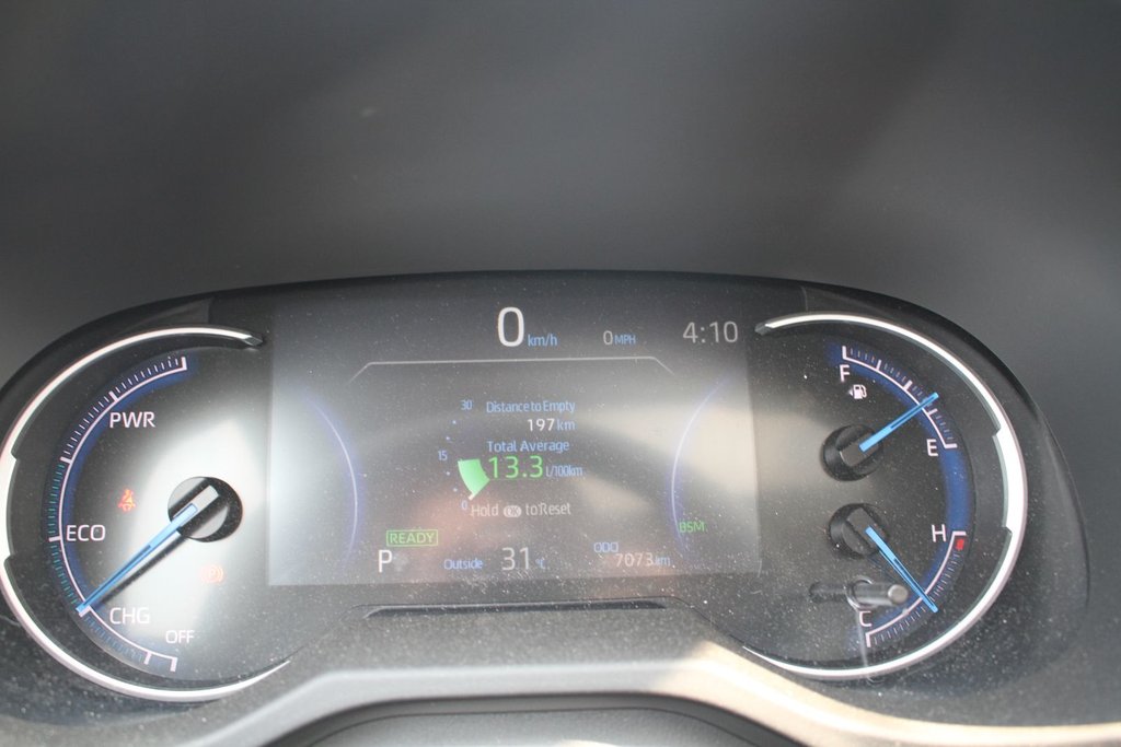 Toyota RAV4 Hybrid XLE 2024 à , Québec - 10 - w1024h768px