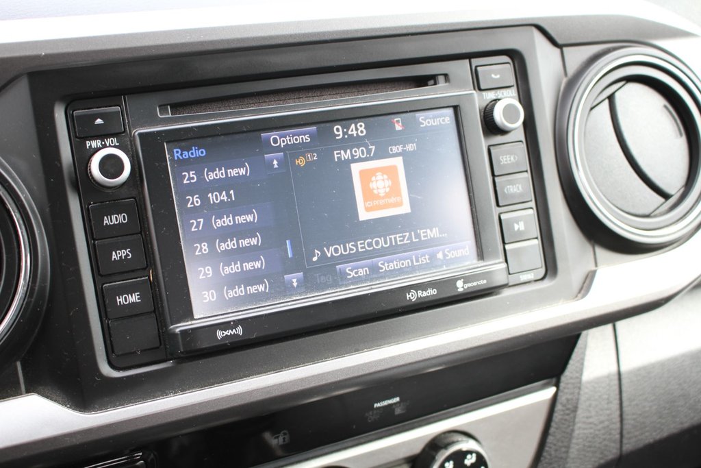 2016 Toyota Tacoma SR5 in , Quebec - 17 - w1024h768px