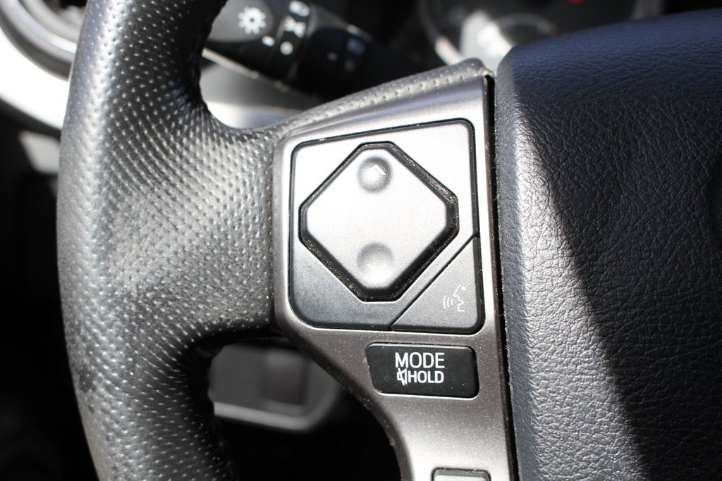 Toyota Tacoma SR5 2016 à , Québec - 12 - w1024h768px
